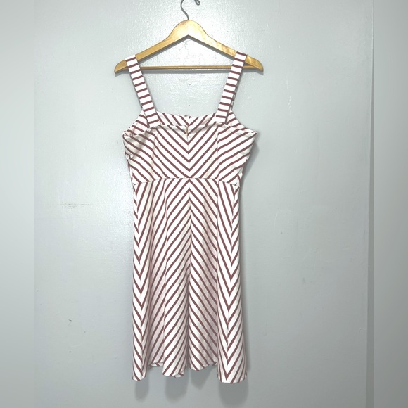 Draper James RSVP NWOT Knit Red Striped Nautical Dress - Picture 4 of 8